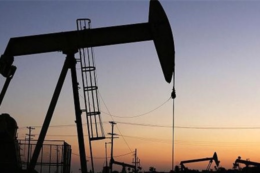 Giá dầu tiếp tục giữ ở mức cao nhất trong gần 2 năm